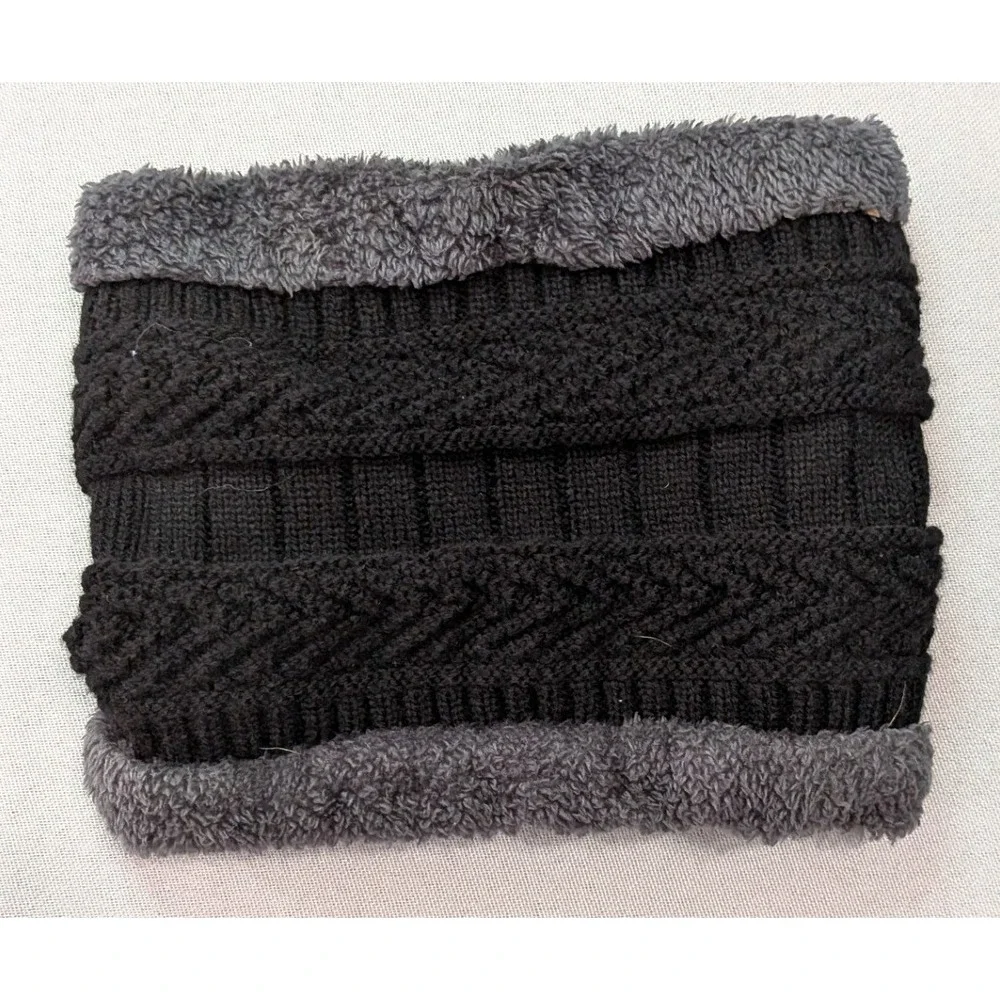 Hindawi Beanie Neck Warmer Set Womens One Size Black Grey Excellent Cable Knit